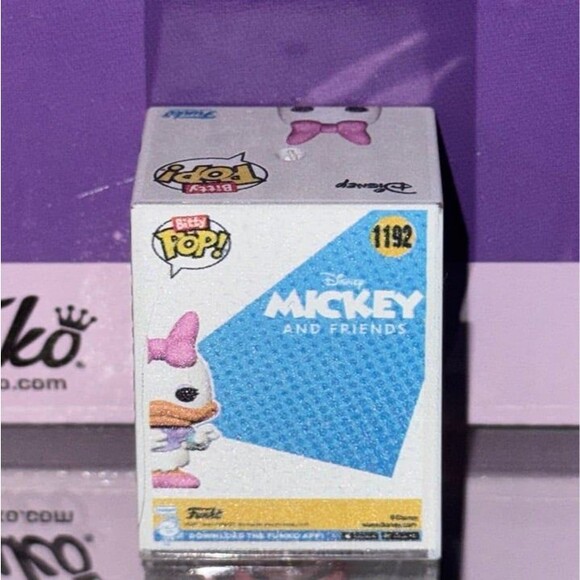 Funko: Daisy Duck #1192 Funko Bitty Pop! from Disney Mickey & Friends Series - Picture 3 of 8